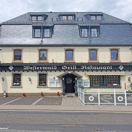 Landhotel Westerwaldgrill Hohn  Экстерьер фото